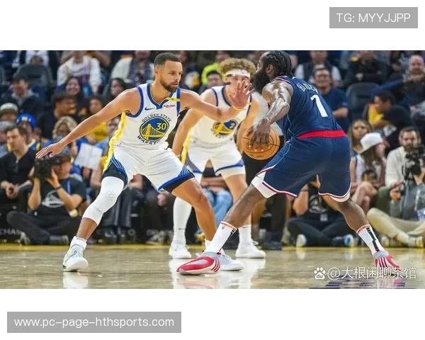 勇士外线精准，库里率队取胜，勇士队 库里